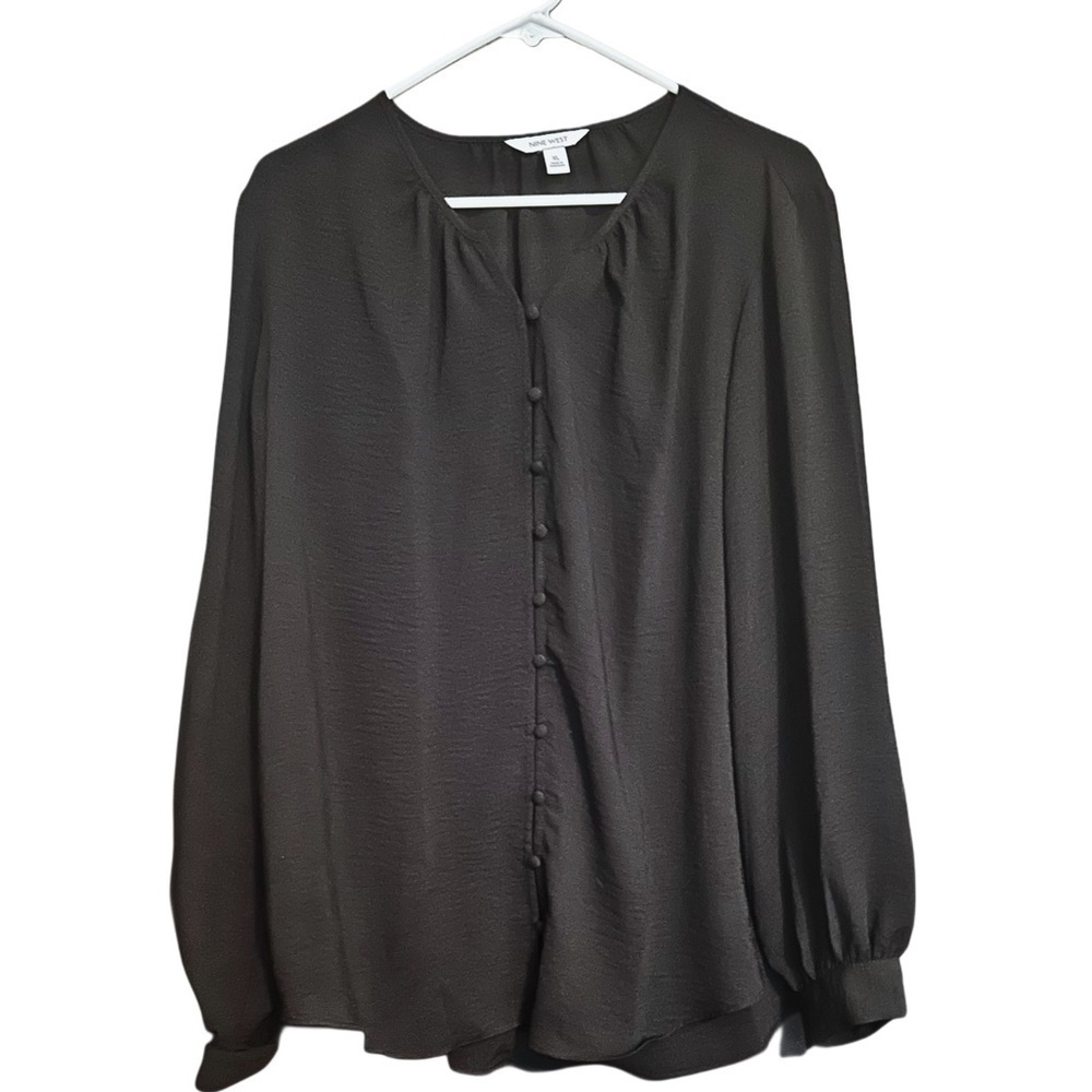 5/$25 😻 Nine West Black Buttoned Blouse with Billowy Sleeves EUC